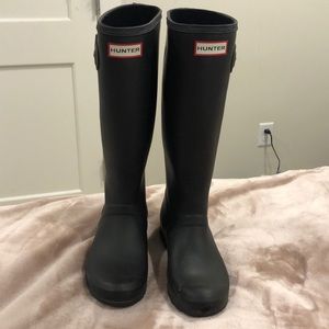 Tall matte black Hunter rain boots